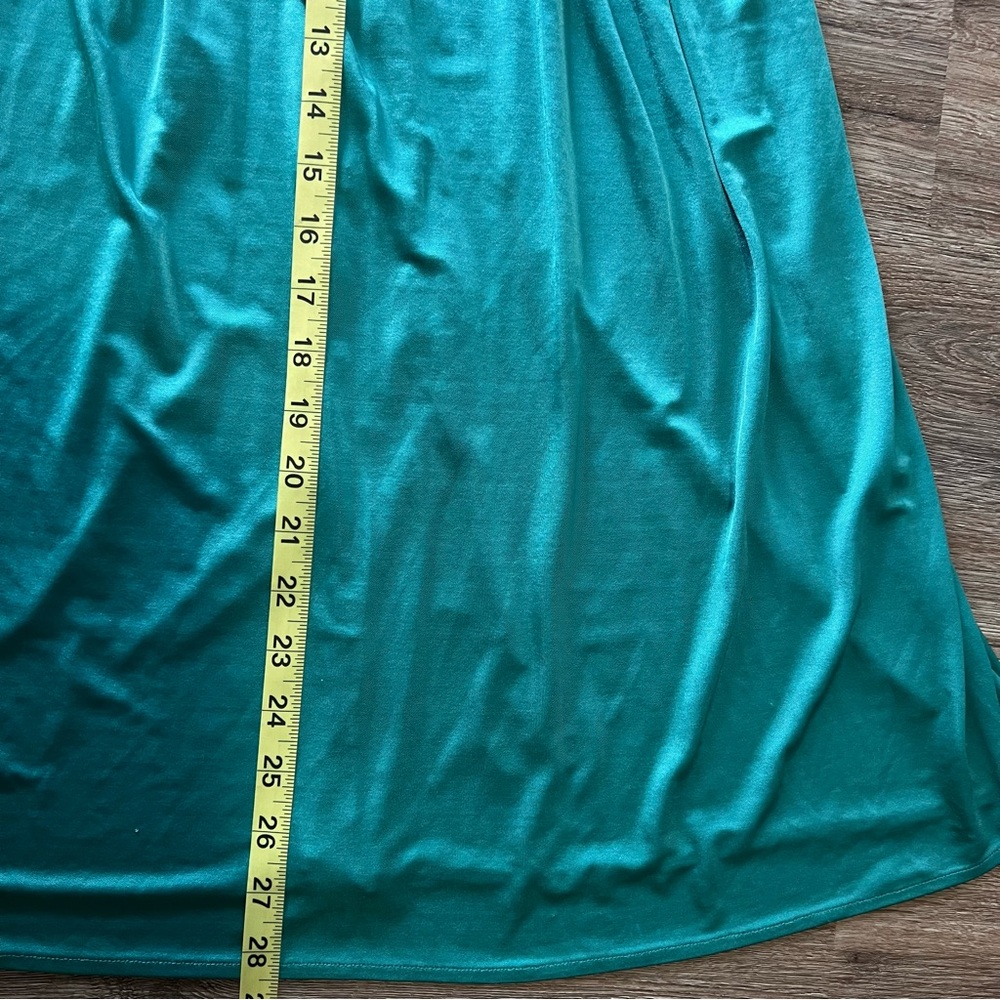 BCBGMAXAZRIA Emerald Green Mini Dress - Picture 4 of 7